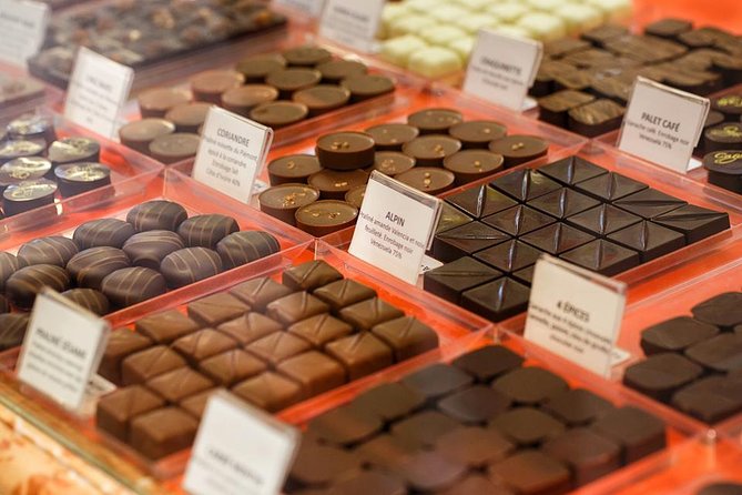 Paris Marché d’Aligre Walking Tour with Chocolate and Cheese Tasting - The Market Walk: Where You Actually See Paris Shopping