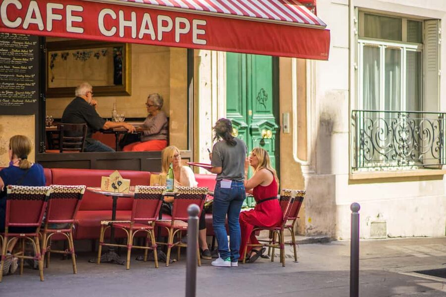 Paris Montmartre: 2-Hour City Tour in German - Price and value: is $91 worth a 2-hour walk?