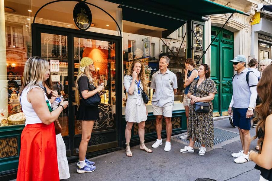 Paris: Montmartre Cheese, Wine & Pastry Guided Walking Tour - Windmills and vineyards: the Montmartre that surprises you