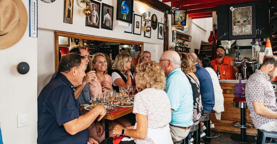Paris: Montmartre Food and Wine Guided Tour - Quick hits before you go