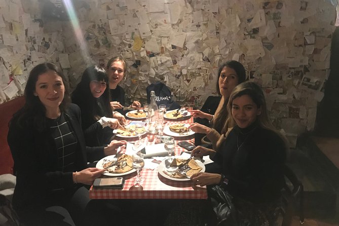 Paris Montmartre Food Tour - A Full French Meal by Do Eat Better - Place du Tertre Cheese Tasting in an Artist Square