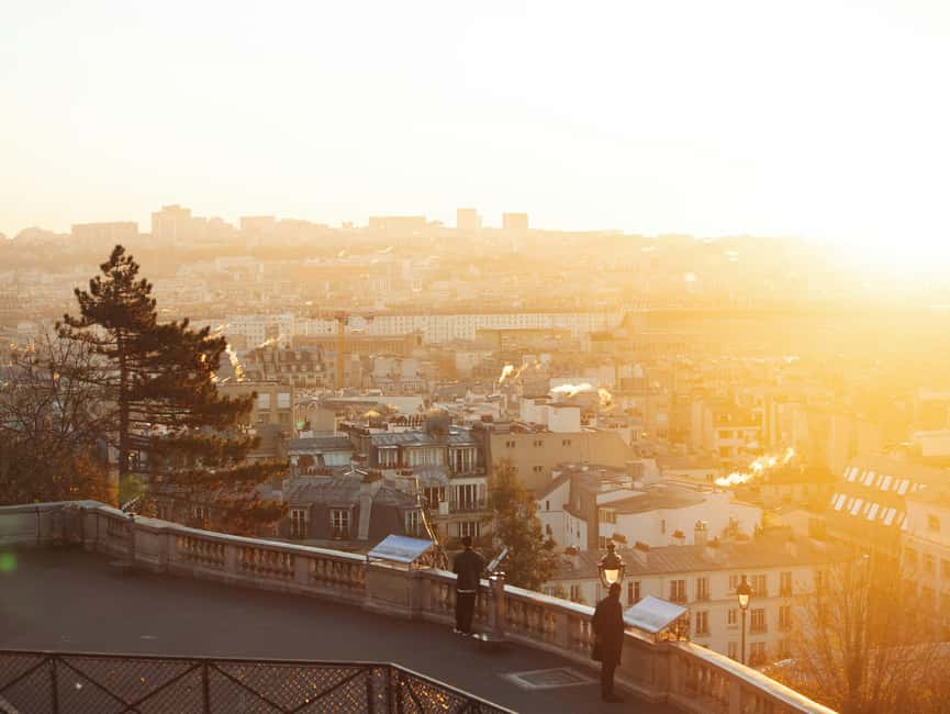 Paris: Montmartre Hidden Gems and Highlights Walking Tour - Montmartre on Foot: What This 90-Minute Art Walk Really Delivers