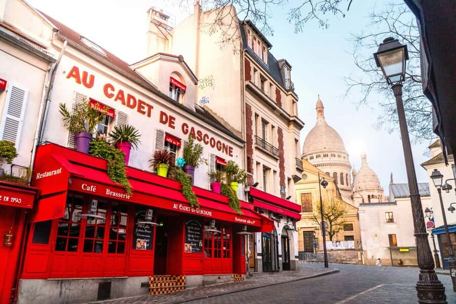 Paris: Montmartre Hidden Gems and Highlights Walking Tour - I Love You Wall to Winding Streets: Art Starts Before Sacré-Cœur