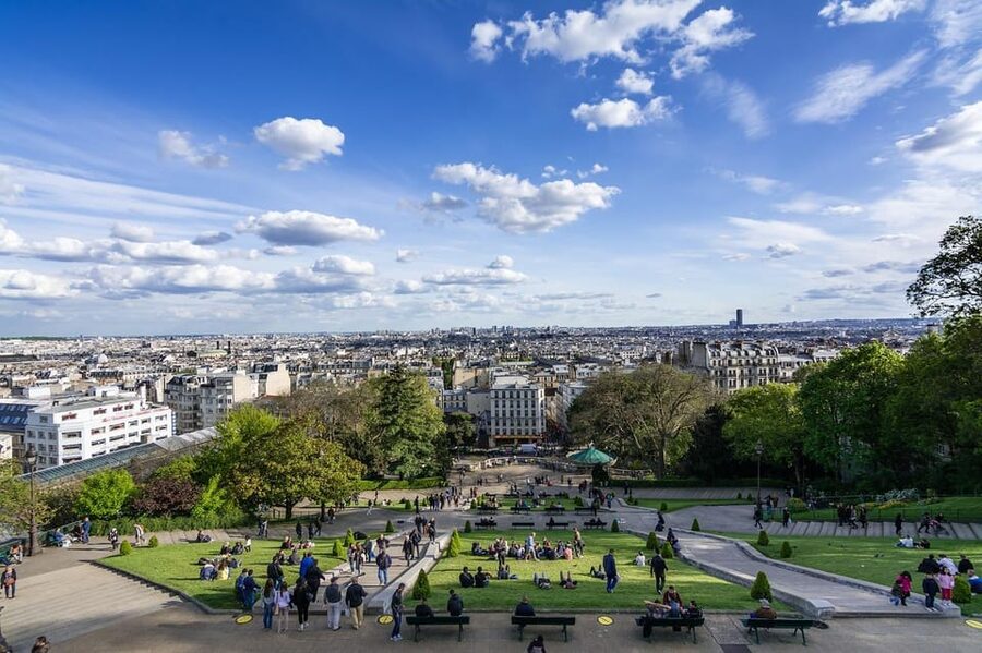 Paris: Montmartre hidden gems walking Tour with Local Guide - What to wear and when to go for a smoother Montmartre walk