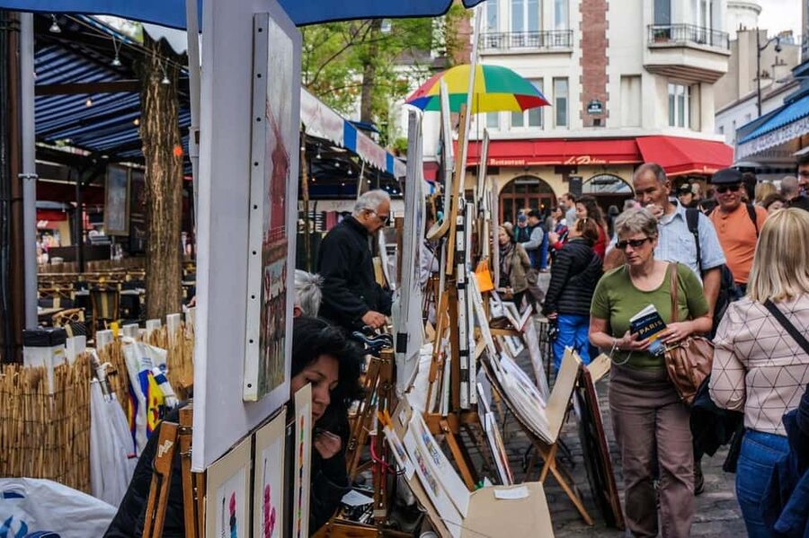 Paris : Montmartre highlights walking tour - Should you book this Montmartre highlights walking tour?