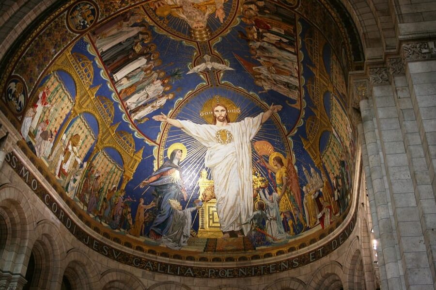 Paris: Montmartre Highlights Walking Tour with a Local Guide - Practical tips so your feet and photos survive