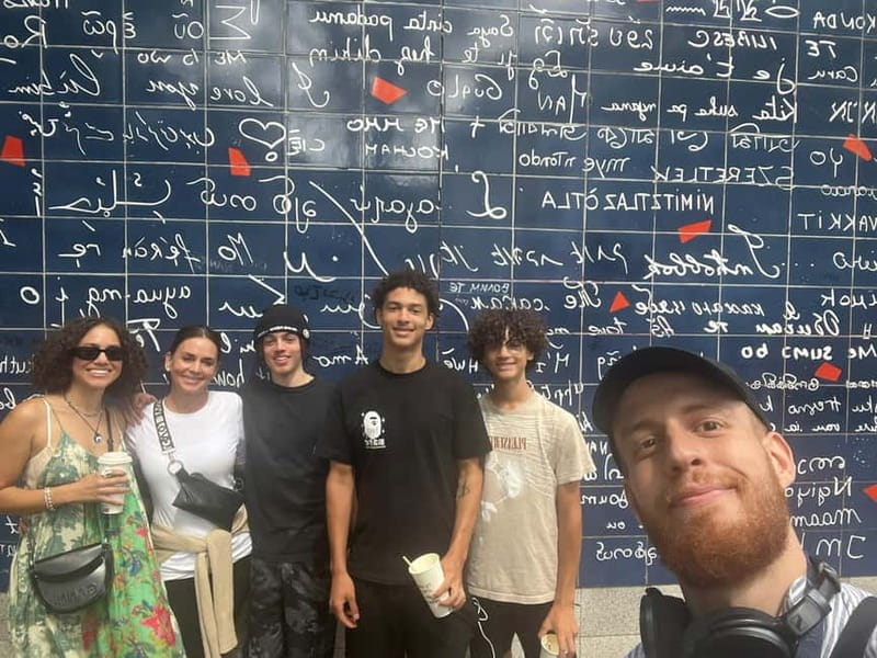Paris: Montmartre Highlights Walking Tour with a Local Guide - Small groups, energetic guides, and how the experience really feels