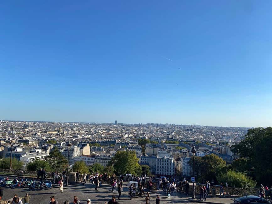 Paris: Montmartre Private Guided Tour & River Cruise Option - Place du Tertre: artists at work, plus a real break