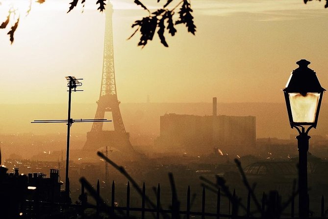 Paris Montmartre & Sacre Coeur Semi-Private Guided Tour 12ppl Max - Montmartre feels like Paris’s little hill city