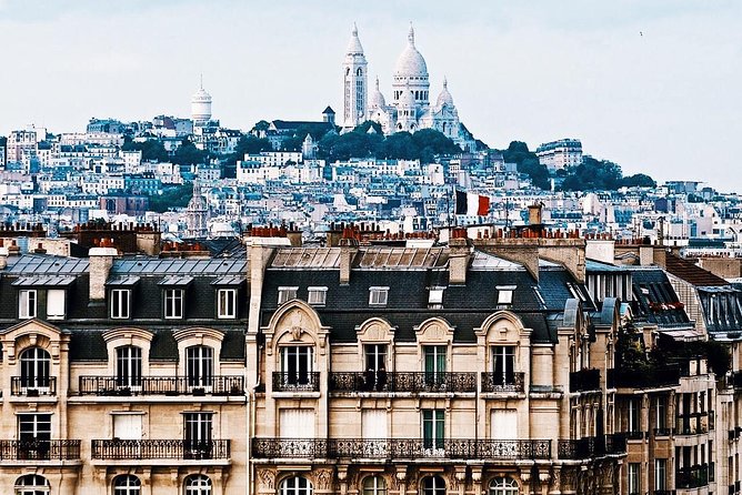 Paris Montmartre & Sacre Coeur Semi-Private Guided Tour 12ppl Max - Sacré-Cœur interior time, then Place du Tertre and art in motion