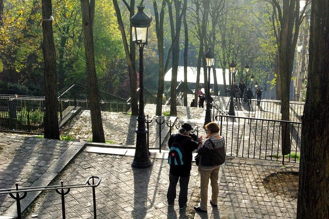 Paris Montmartre & Sacre Coeur Semi-Private Guided Tour 12ppl Max - Moulin Rouge and Van Gogh’s house, without the museum vibe