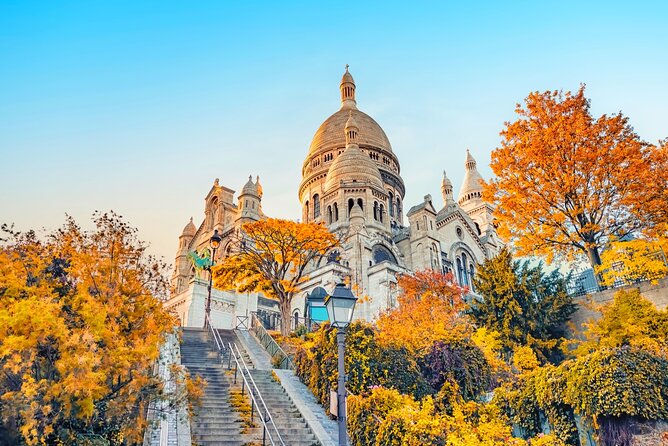 Paris (Montmartre) Scavenger Hunt and Sights Self-Guided Tour - Why Montmartre Turns Into the Perfect Scavenger Hunt