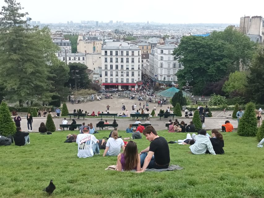 Paris: Montmartre Small Group Guided Walking Tour - Key points to know before you go