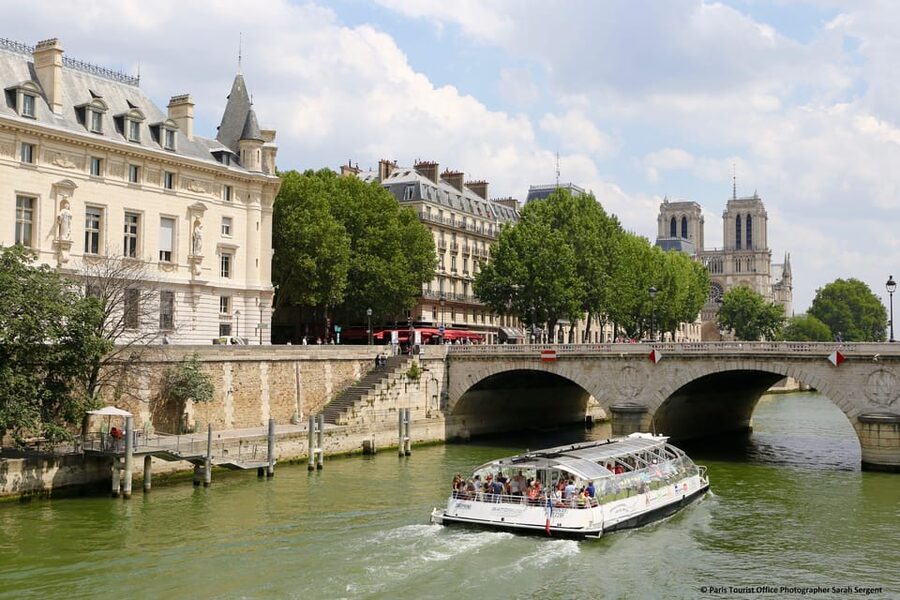 Paris: Montmartre Train Ride w/ Optional Seine River Cruise - Cemetery of Montmartre and Clos Montmartre Vineyard Stops
