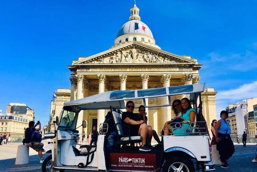 Paris: Most Iconic Monuments Guided Tour by Tuk Tuk - The easy win: Champs Elysées to Arc de Triomphe