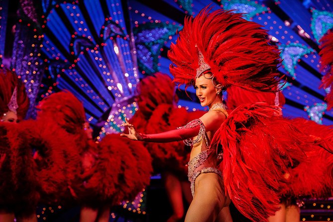 Paris Moulin Rouge Cabaret Show and Dinner - Your pre-show meal: menus, Champagne, and how to make it work for you