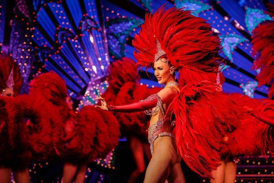 Paris: Moulin Rouge Cabaret Show Ticket with Champagne - Féerie at Moulin Rouge: why this ticket costs what it costs