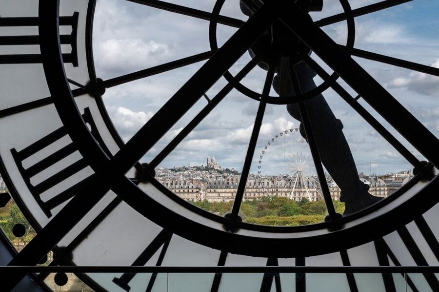 Paris: Musée d'Orsay Private Guided Tour with Reserved Entry - Languages and private-group comfort that change the mood
