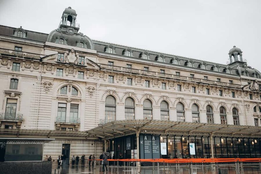 Paris: Musée d’Orsay Ticket and Guided Tour - Entering the Musée d’Orsay: the Easy Start That Saves Your Energy