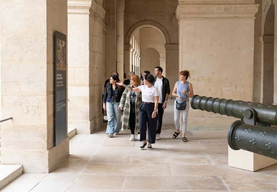Paris: Napoleon’s Tomb & Invalides Small Group Guided Tour - Price and value for a $117, 90-minute tour