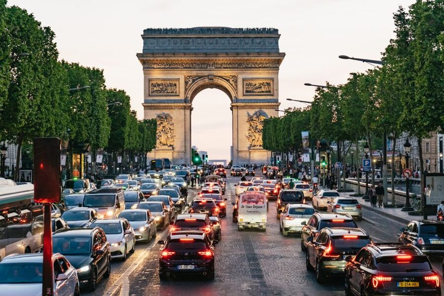 Paris: Night Bus Tour with Audioguide - Meeting at 131 Pl. du Carrousel (Board at the Louvre): Avoid the Late-Boarding Trap