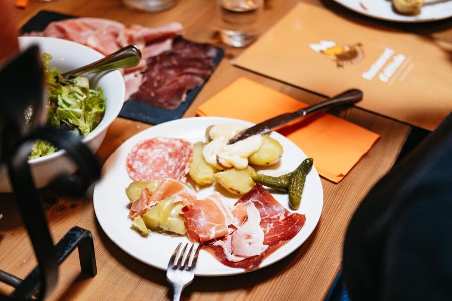 Paris: No Diet Club - Winter Unlimited Cheese Tour ! - Should you book this winter unlimited cheese tour?