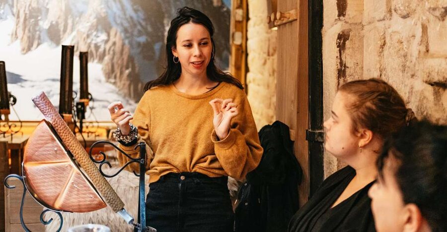Paris: No Diet Club - Winter Unlimited Cheese Tour ! - Practical tips to make your 3 hours feel effortless