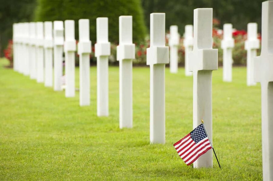 Paris: Normandy D-Day Sites Guided Day Trip with Lunch - The American Cemetery at Colleville-sur-Mer: time to walk, think, and pay respect