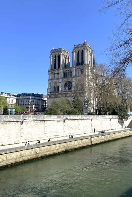 Paris: Notre-Dame Cathedral Exterior Guided Tour - Walking load: what to expect in your legs and your patience