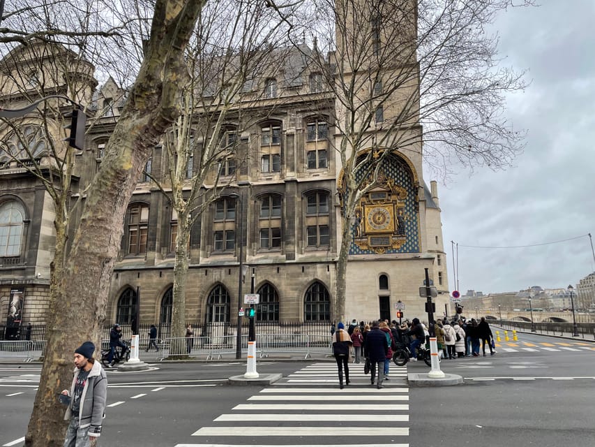 Paris: Notre-Dame Cathedral Exterior Guided Tour - After the tour: getting into the restored interior at your own pace