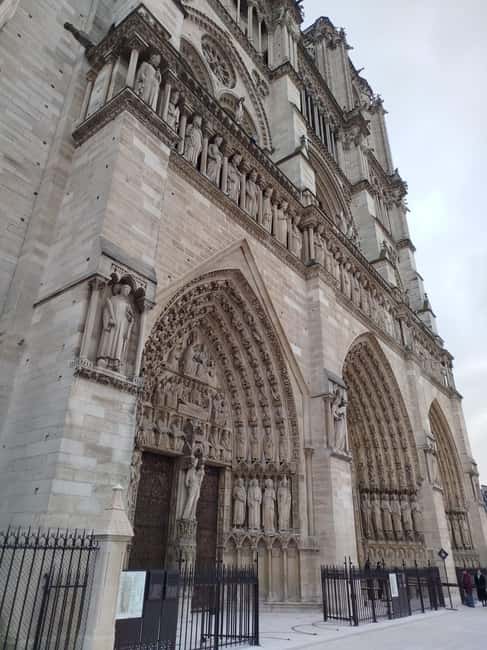 Paris: Notre Dame Cathedral Guided Tour of the Neighborhood - Key takeaways before you go