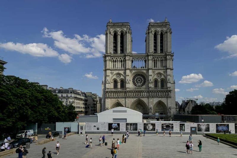 Paris: Notre Dame Exterior Guided Tour - Small Group - What you see, and what you don’t: entry is not included