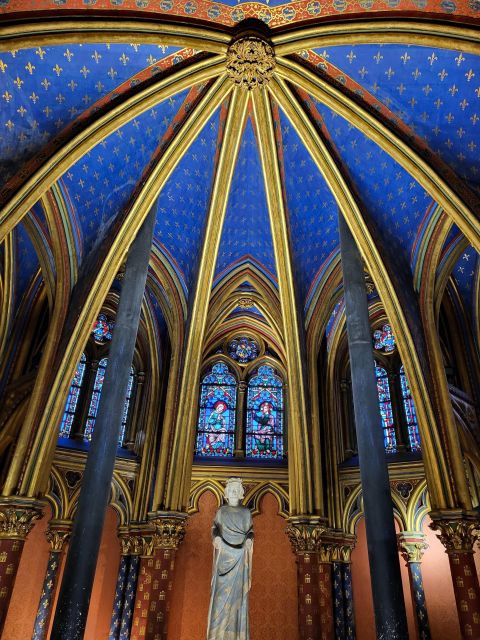 Paris: Notre Dame Exterior Walking Tour with Sainte Chapelle - Place Saint-Michel and Latin Quarter pass-by, useful breaks in the pace