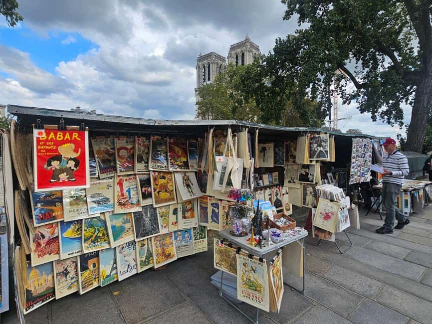 Paris: Notre Dame Outdoor Tour with Sainte-Chapelle / Crypt. - Shakespeare and Company: a quick stop that changes your mood