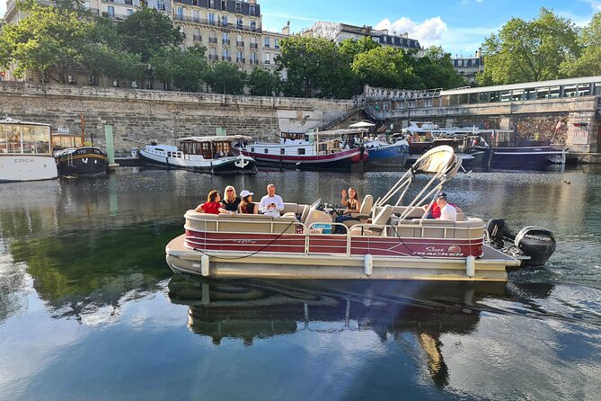Paris on the Seine side: Magical private cruise - The one-hour “passage” route, plus the U-turn for the return