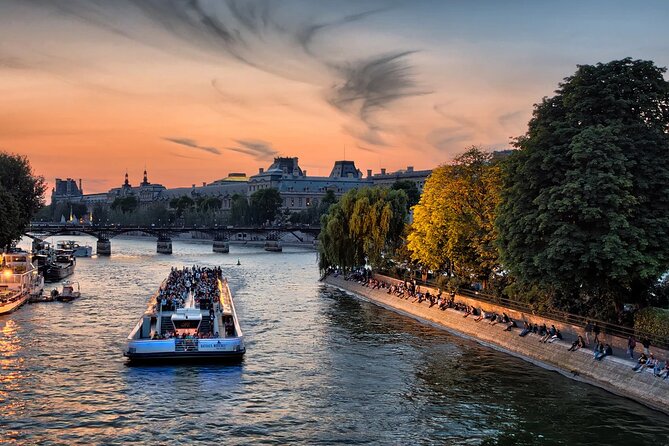 Paris - One Hour Seine River Cruise with Recorded Commentary - Watch Outs That Can Affect Your Experience