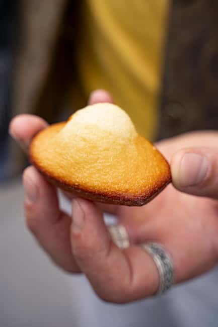 Paris : Pastries and Tragedies, The sweet tour of Montmartre - How the pastry stops work (and why the variety is the point)