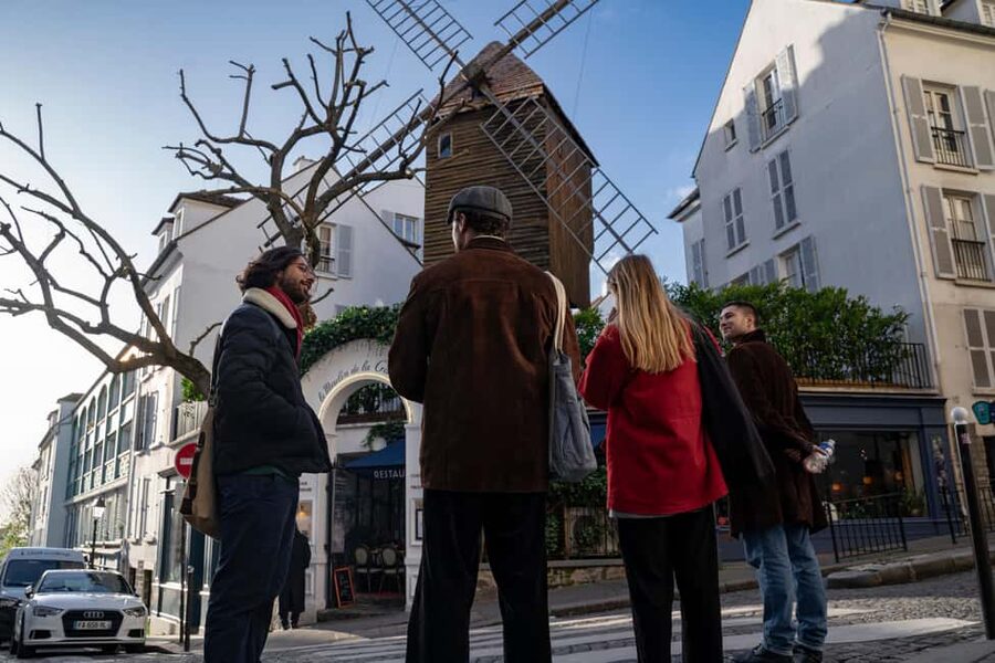 Paris : Pastries and Tragedies, The sweet tour of Montmartre - Windmills and the long climb, with more tastings along the way