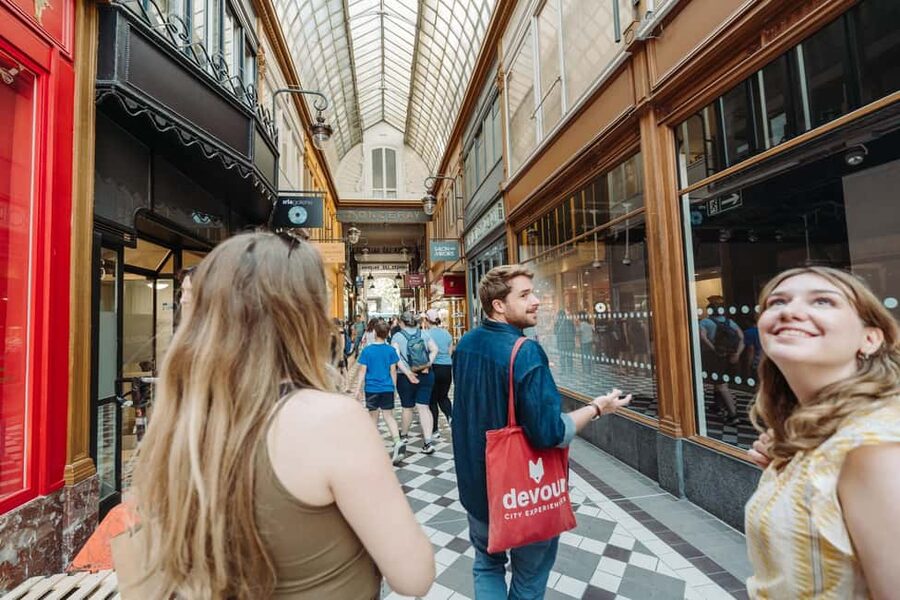 Paris: Pastry & Chocolate Walking Tour with Tastings - Le Petit Parisien and Philippe Conticini: getting your chocolate story right