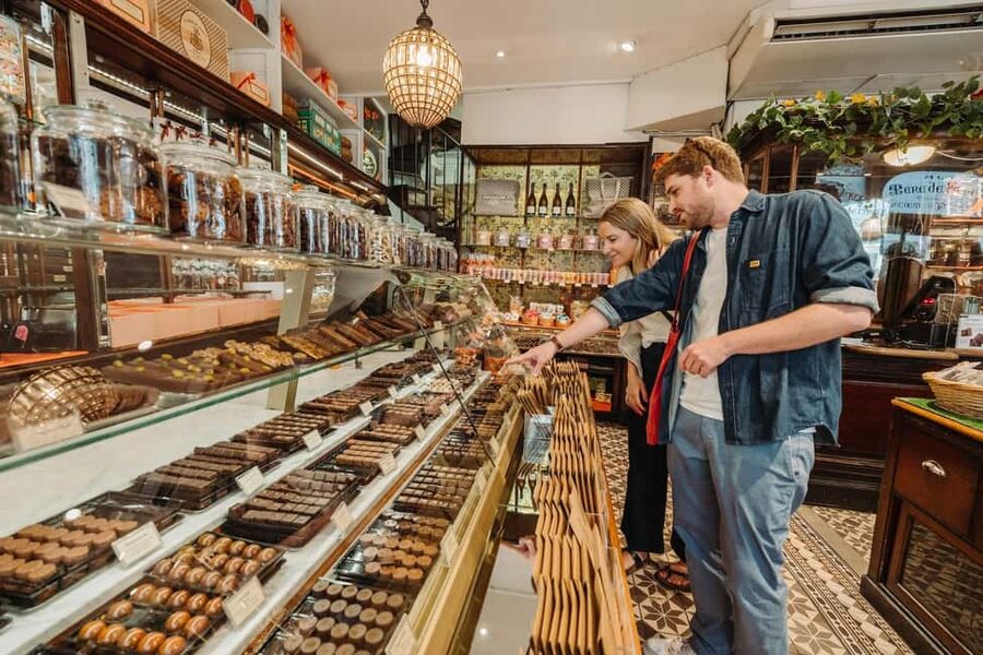 Paris: Pastry & Chocolate Walking Tour with Tastings - Stohrer: macarons with origins, plus a legendary patisserie stop