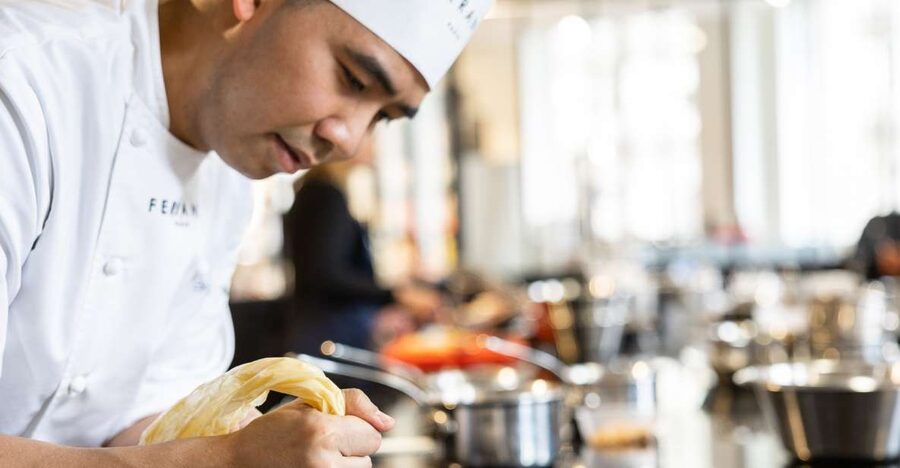 Paris: Pastry Class with Ferrandi Chef at Galeries Lafayette - The 2-hour flow, from apron-up to your last bite