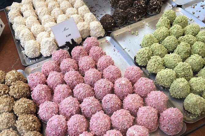 Paris Pastry tour in le Marais - The pacing: a walking tour that still feels like a tasting