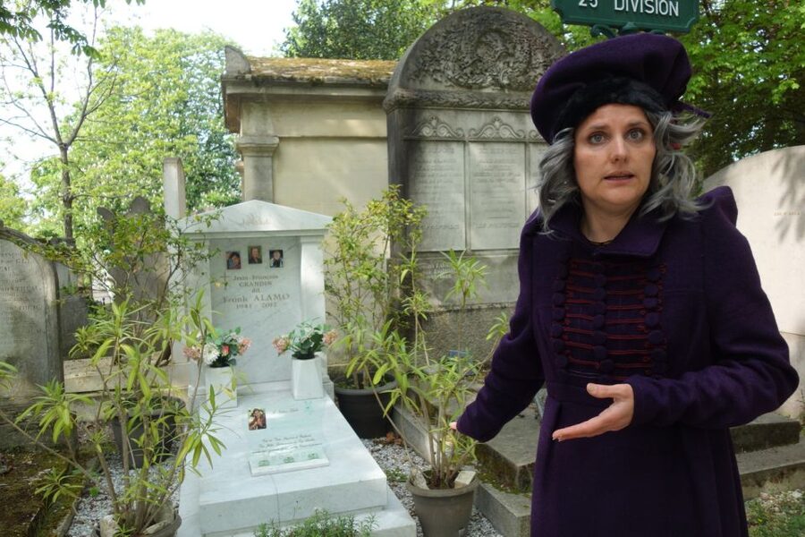 Paris: Père Lachaise Cemetery Guided by the Great Sibylle - The Stops With Real Weight: Crematorium, Columbarium, and Fédérés Wall