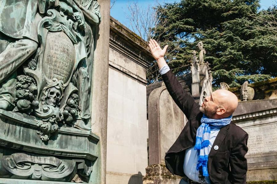 Paris: Pere Lachaise Cemetery Guided Tour - Quick hits you’ll care about