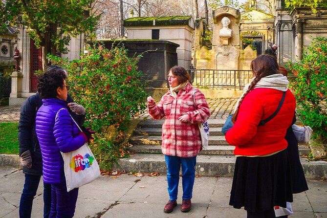 Paris Pere Lachaise Cemetery Small Group Guided Tour - Who this tour fits best