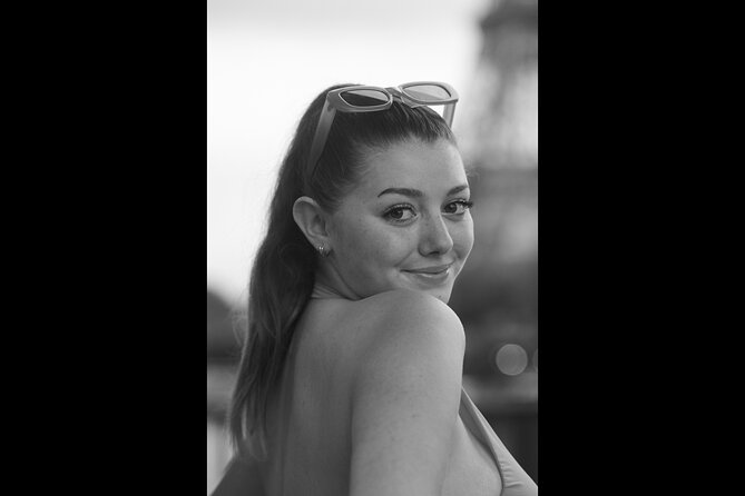 PARIS PHOTO - Joyful stroll for a Private Professional Shoot - Choosing your time slot: morning, afternoon, or evening