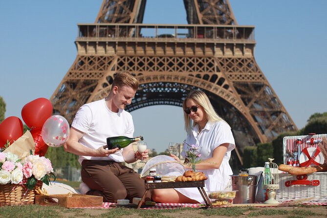 Paris Photo Shoot Session – Eiffel Tower Photographer - Key highlights worth your attention
