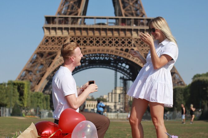Paris Photo Shoot Session – Eiffel Tower Photographer - Price and value: $118.81 per group up to 6