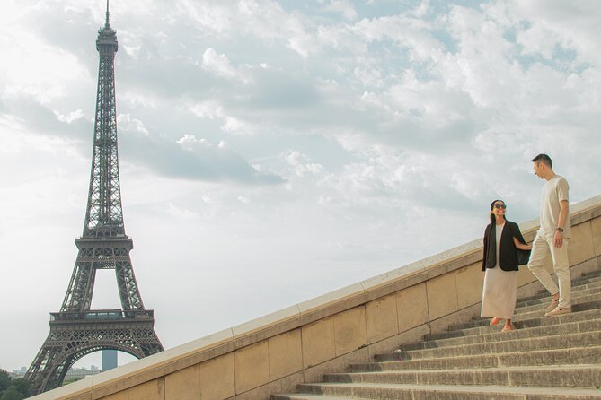 Paris Photo Shoot Session – Eiffel Tower Photographer - The 30-minute flow: what happens during your shoot