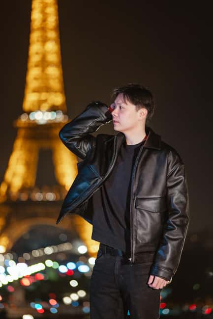 Paris photographer 1h near the Eiffel Tower or in Paris - The photo deliverables: 150 taken, 30 retouched, and a real souvenir payoff